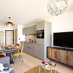 Phoenix A By Leavetown Vacations *