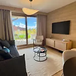 Phoenix A By Leavetown Vacations
