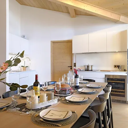 Phoenix A By Leavetown Vacations