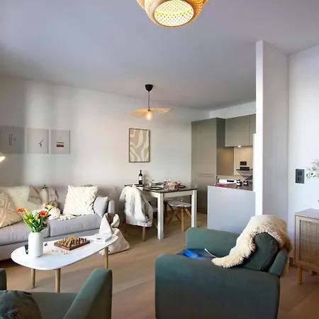 Phoenix A By Leavetown Vacations * Alpe d'Huez