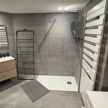 Phoenix A By Leavetown Vacations * Alpe d'Huez
