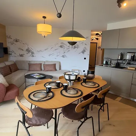 Phoenix A By Leavetown Vacations *